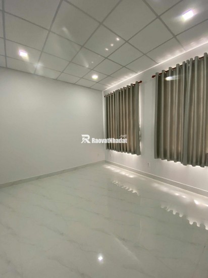 Bán nhà sát căn mặt tiền đường Tỉnh Lộ 10, DT 63m2, xây mới 1 trệt, 1 lầu